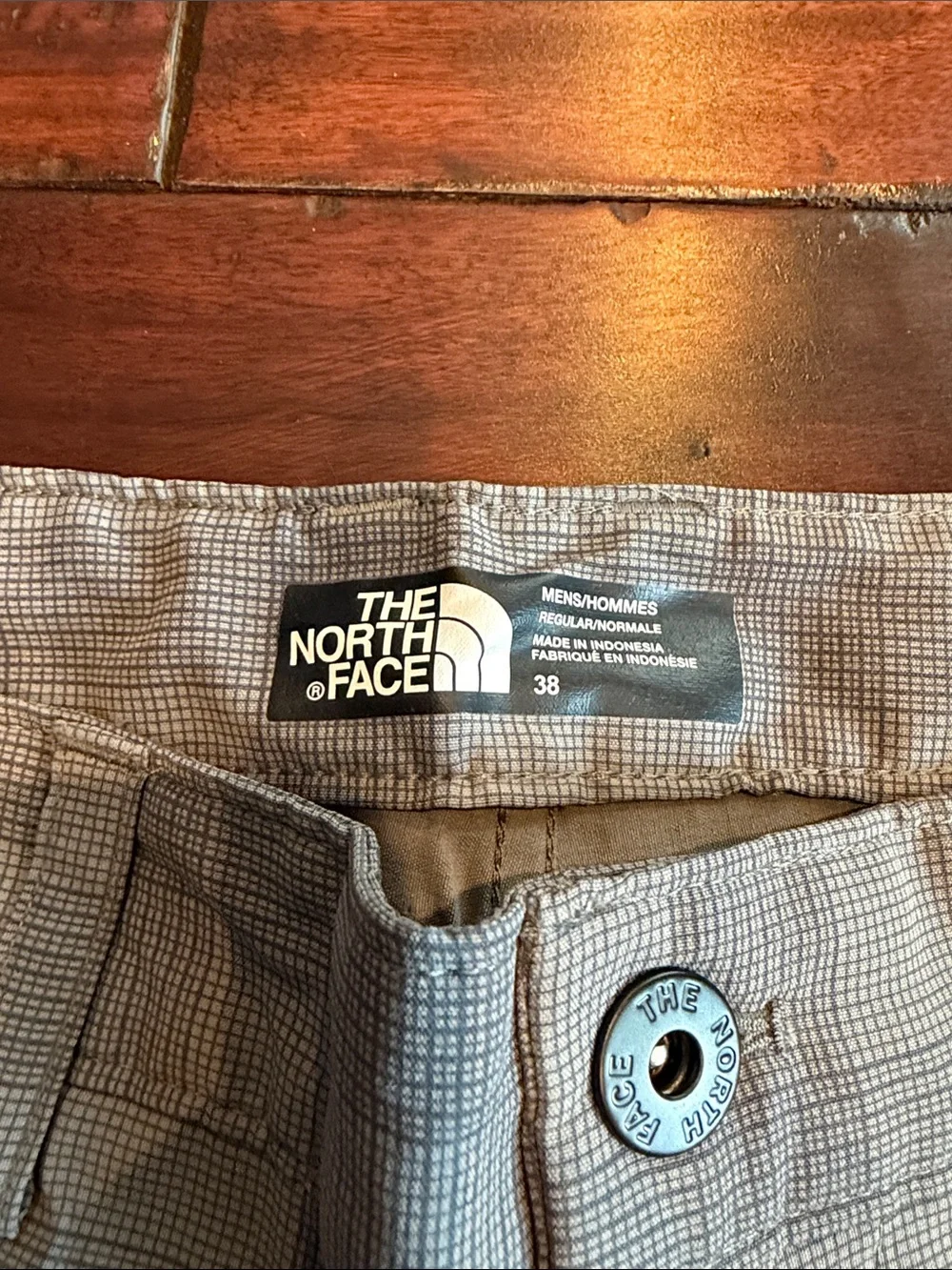 The North Face Men's Light Gray Plaid Flat Front Shorts